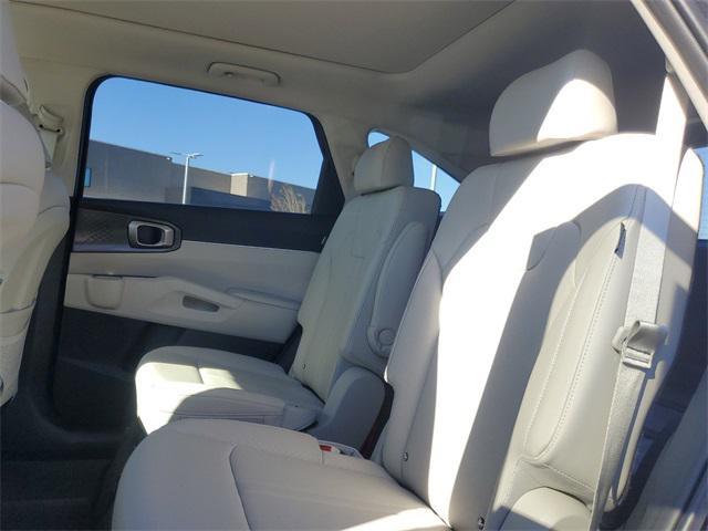 new 2025 Kia Sorento car, priced at $37,886