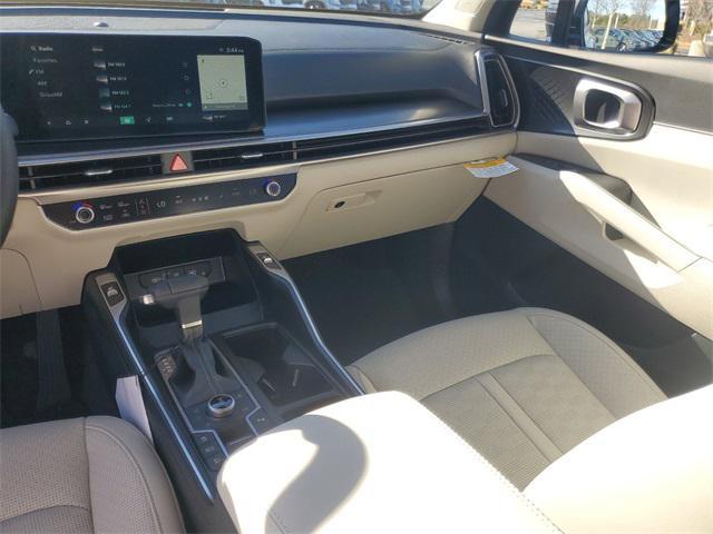 new 2025 Kia Sorento car, priced at $37,886