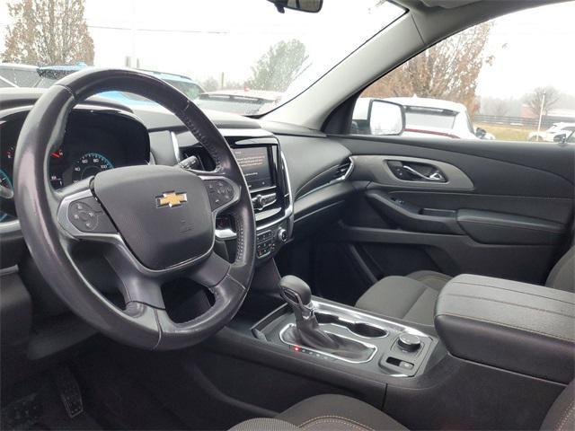 used 2021 Chevrolet Traverse car, priced at $23,988