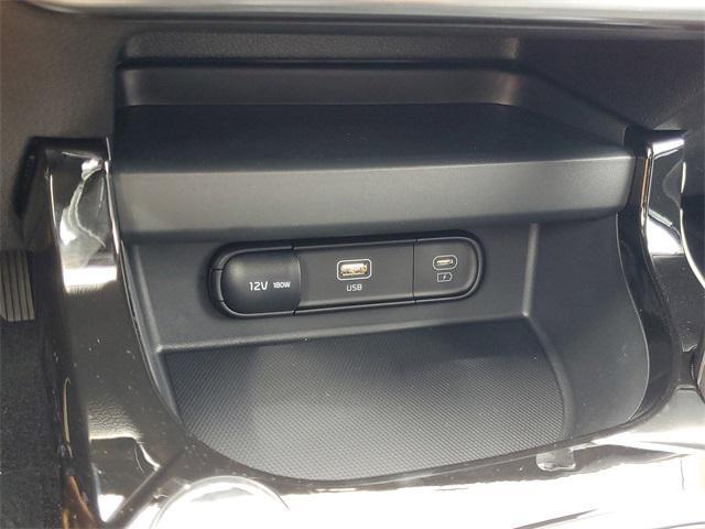 new 2025 Kia Seltos car, priced at $24,980