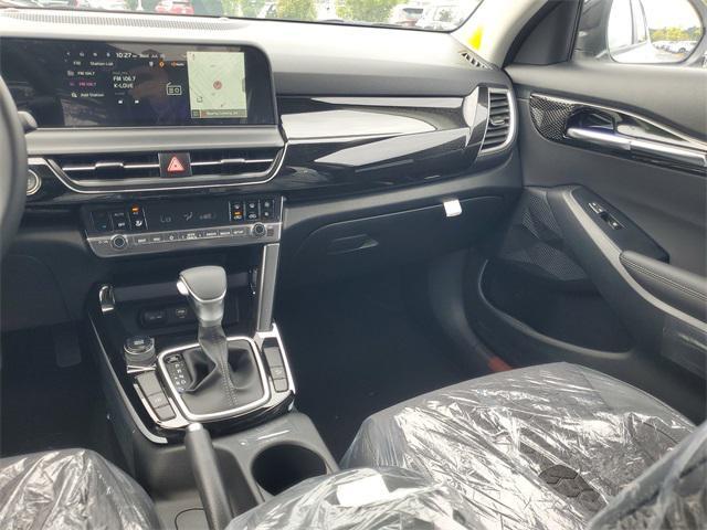 new 2025 Kia Seltos car, priced at $24,980