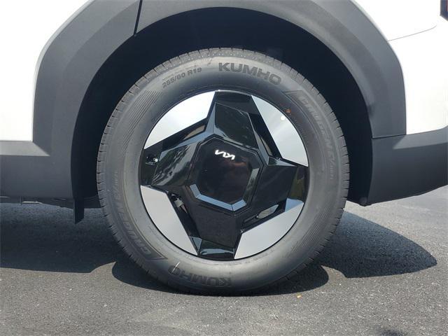 new 2026 Kia EV9 car, priced at $58,135