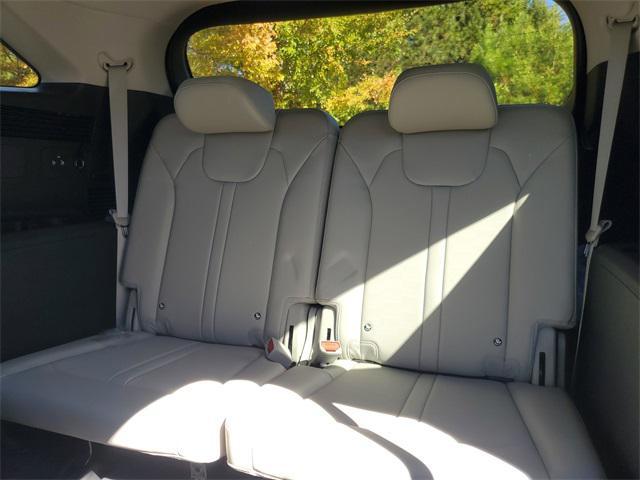 new 2025 Kia Sorento car, priced at $35,757