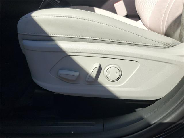 new 2025 Kia Sorento car, priced at $35,757