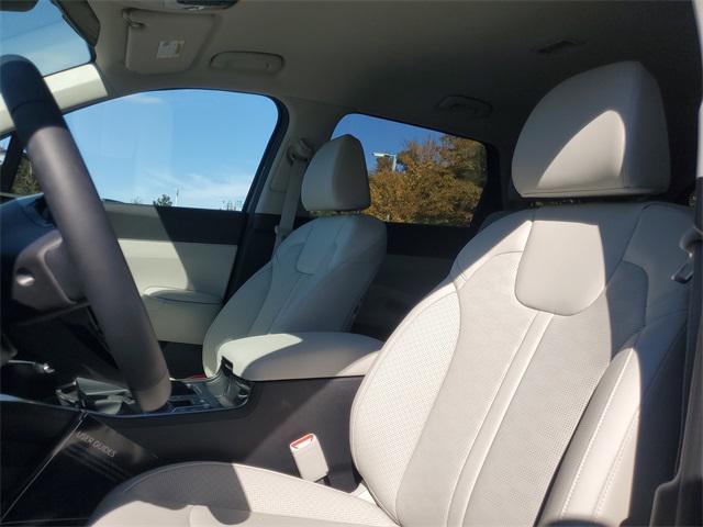 new 2025 Kia Sorento car, priced at $35,757