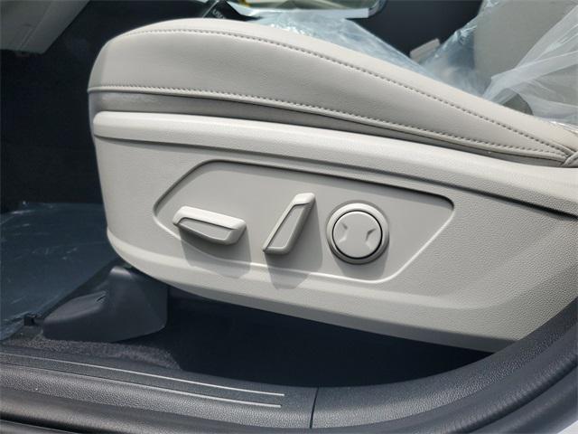 new 2025 Kia Sorento car, priced at $44,136