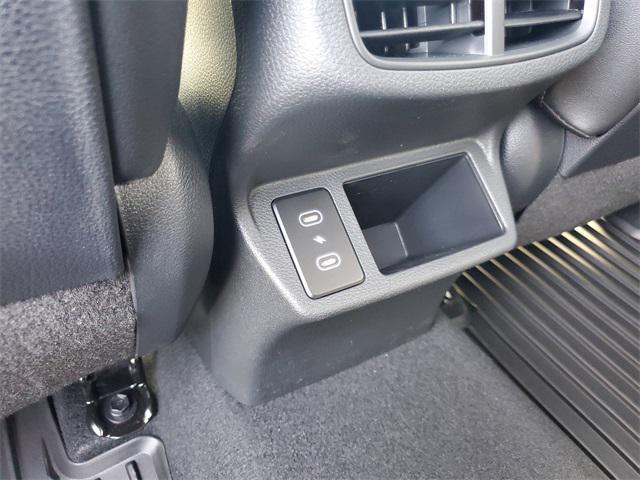 new 2025 Kia Seltos car, priced at $27,956