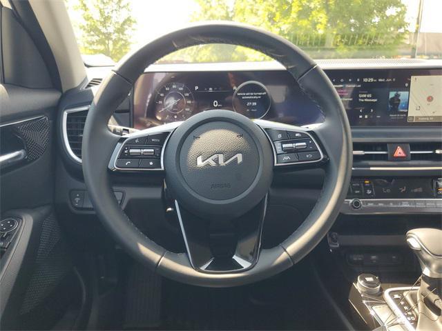 new 2025 Kia Seltos car, priced at $27,956