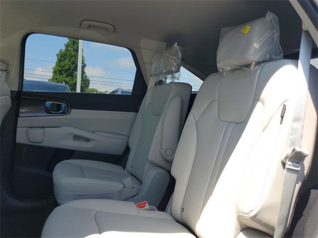 new 2025 Kia Sorento car, priced at $38,214