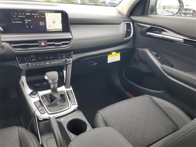 new 2025 Kia Seltos car, priced at $29,423