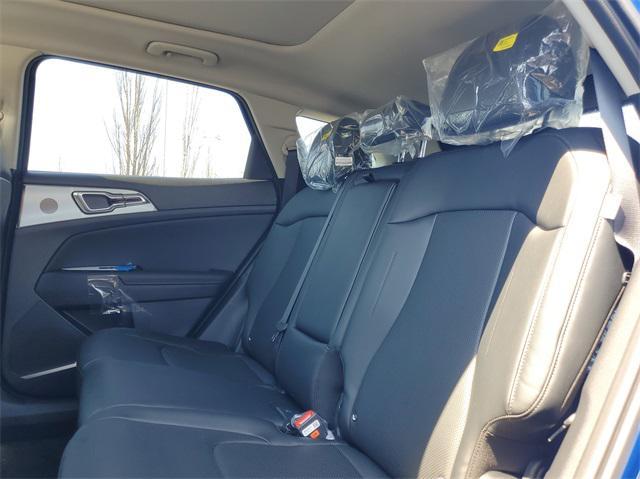 new 2025 Kia Sportage car, priced at $29,758