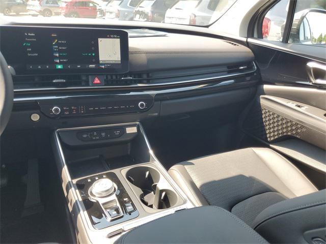 new 2025 Kia Carnival Hybrid car, priced at $55,522