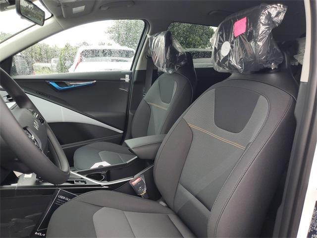 new 2025 Kia Niro car, priced at $27,778