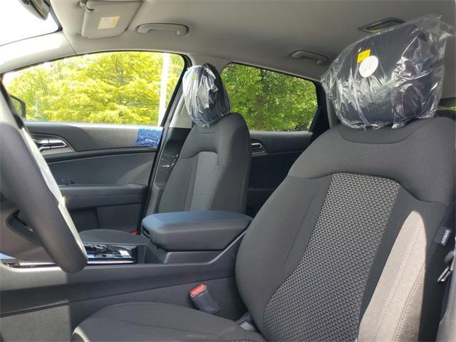 new 2025 Kia Sportage Hybrid car, priced at $29,175