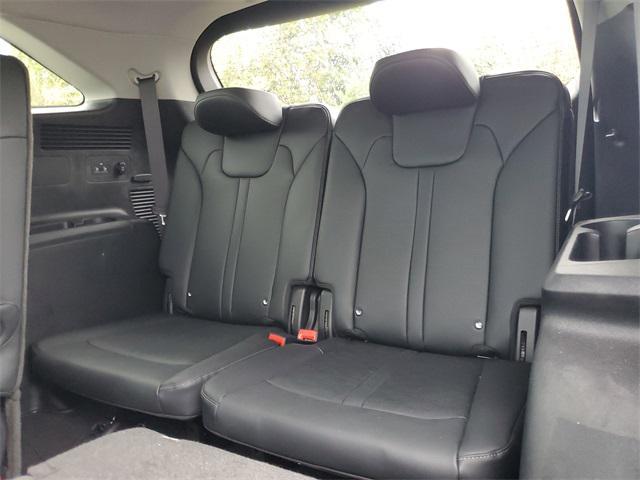 used 2025 Kia Sorento Hybrid car, priced at $37,988
