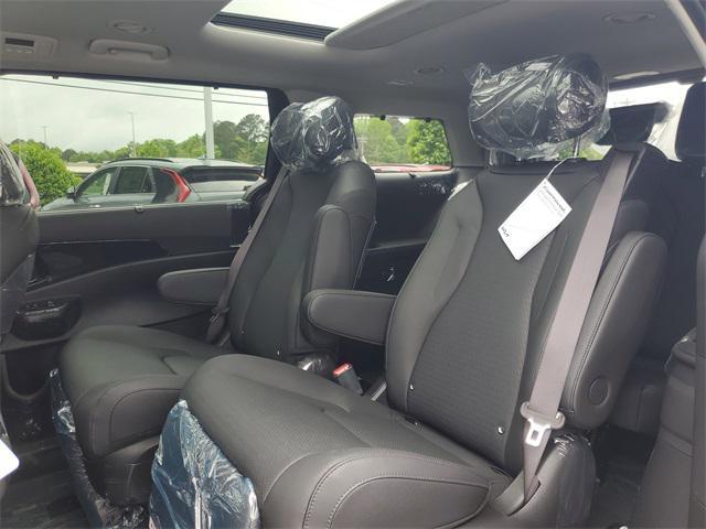 new 2025 Kia Carnival car, priced at $52,141