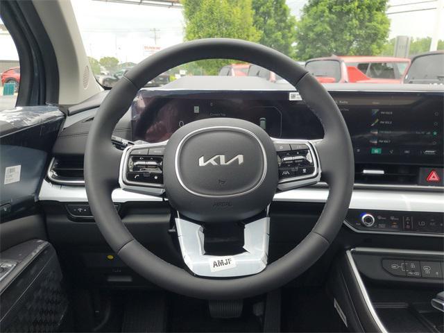 new 2025 Kia Carnival car, priced at $52,141