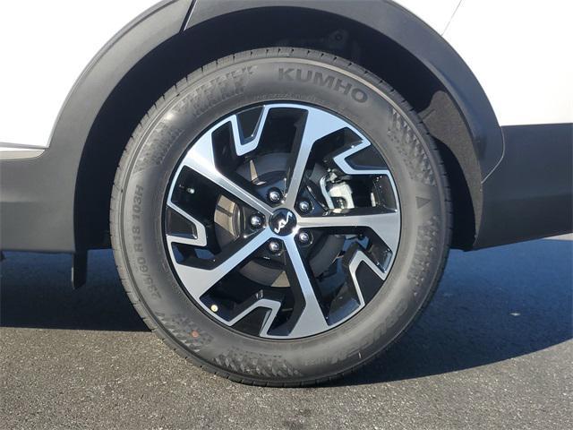 new 2025 Kia Sportage car, priced at $30,197