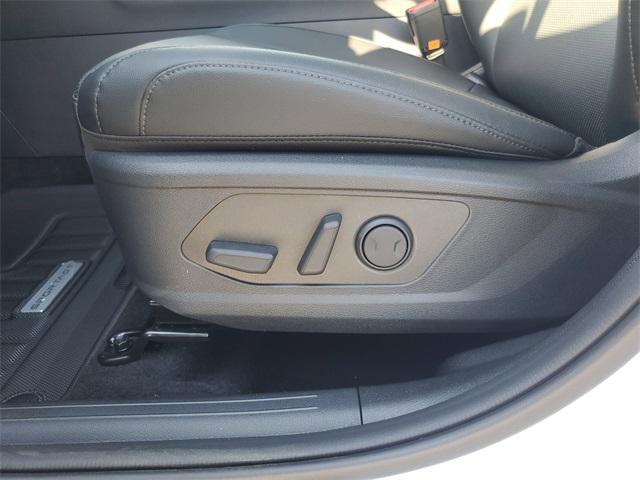 new 2025 Kia Sportage car, priced at $30,197