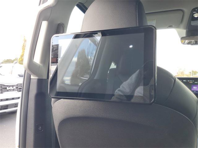 used 2022 Kia Carnival car, priced at $31,488