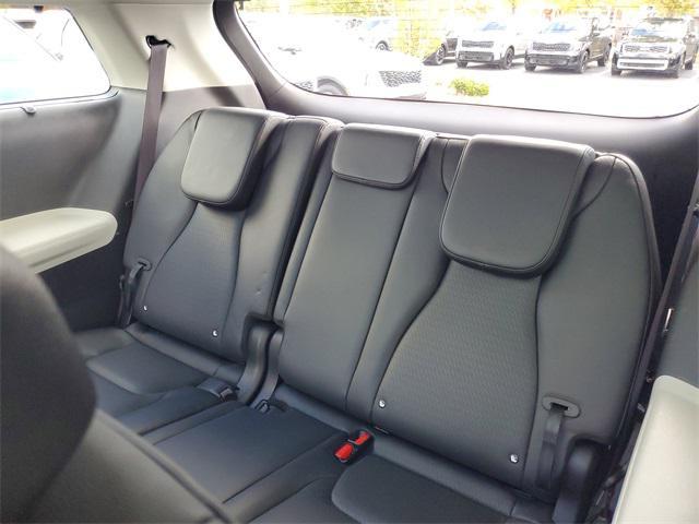 used 2022 Kia Carnival car, priced at $31,488