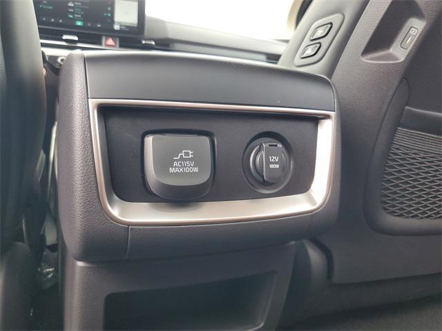new 2025 Kia Carnival car, priced at $47,165