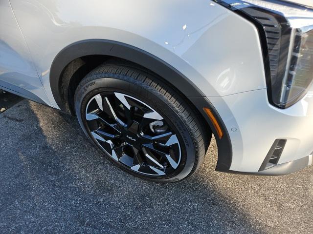 used 2024 Kia Sorento car, priced at $34,990