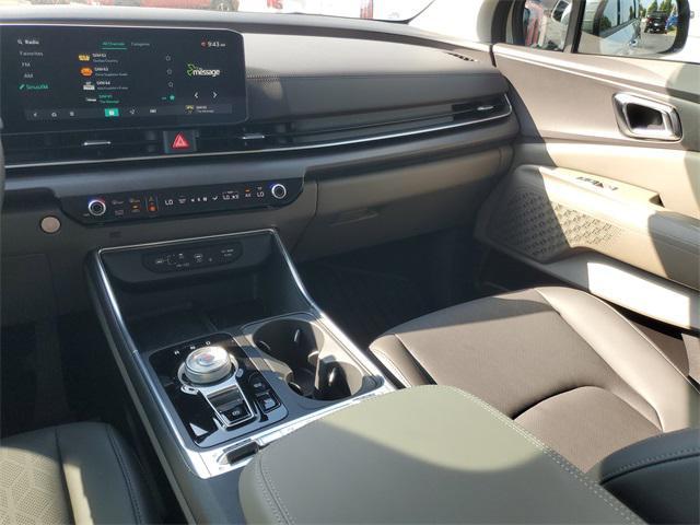 new 2025 Kia Carnival Hybrid car, priced at $47,505
