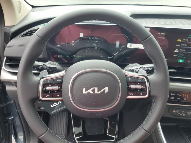 new 2026 Kia Carnival Hybrid car, priced at $49,077