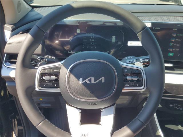 new 2026 Kia Carnival Hybrid car, priced at $52,521