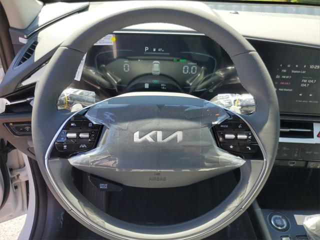 new 2024 Kia Niro car, priced at $30,322