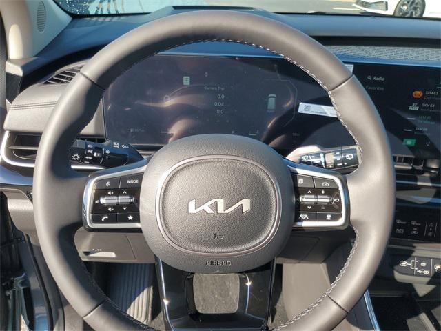 new 2026 Kia Carnival car, priced at $50,621