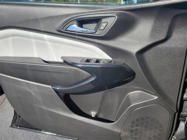 used 2025 Chevrolet Trax car, priced at $20,988