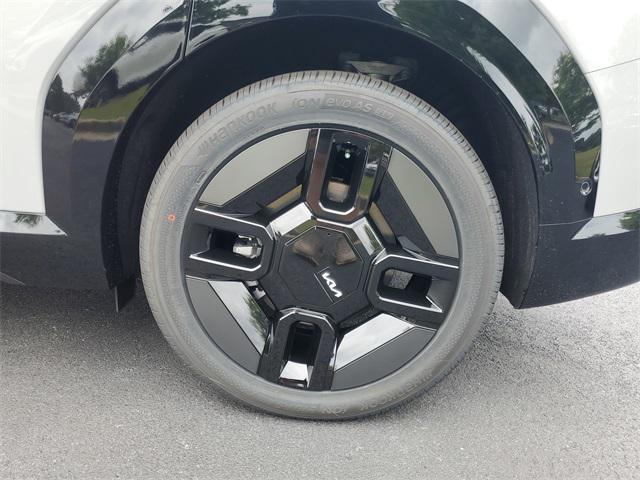 new 2026 Kia EV9 car, priced at $71,473