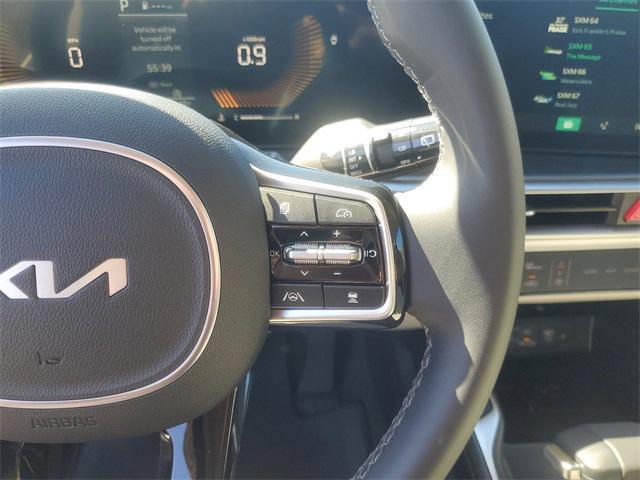new 2025 Kia Sorento car, priced at $33,218
