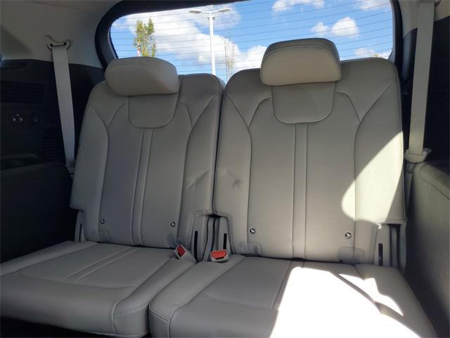 used 2025 Kia Sorento car, priced at $34,485