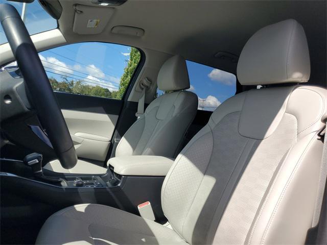 used 2025 Kia Sorento car, priced at $34,485