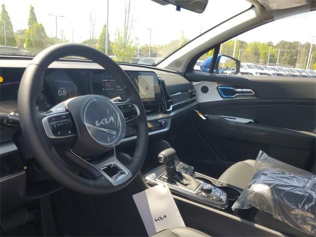 new 2025 Kia Sportage car, priced at $31,258