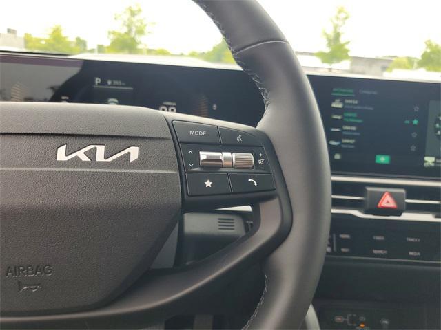 new 2026 Kia Sportage car, priced at $30,298
