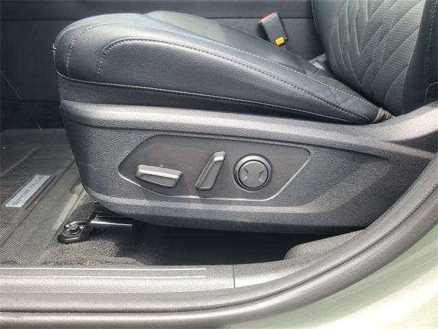 new 2024 Kia Sportage car, priced at $33,621
