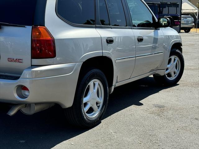 used 2007 GMC Envoy car, priced at $7,990