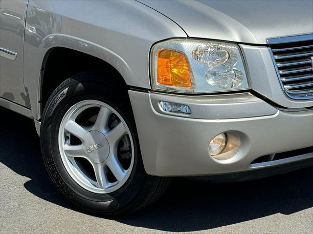 used 2007 GMC Envoy car, priced at $7,990