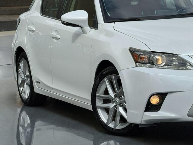 used 2014 Lexus CT 200h car, priced at $14,990