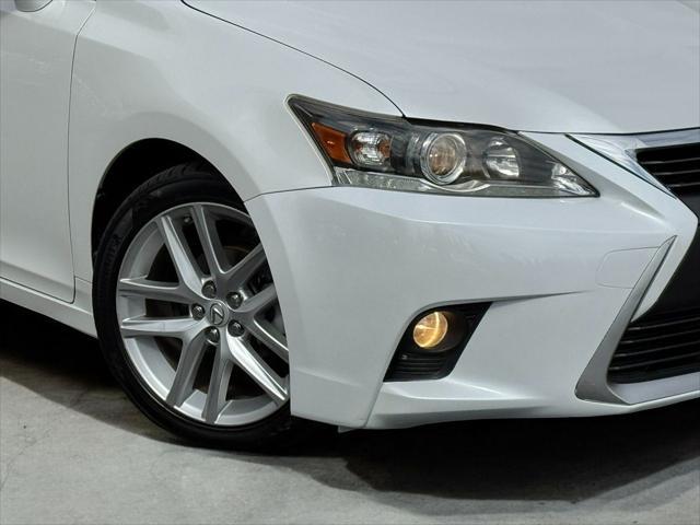 used 2014 Lexus CT 200h car, priced at $14,990