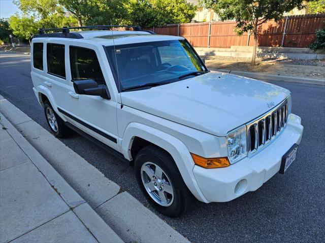 used 2009 Jeep Commander car, priced at $12,895