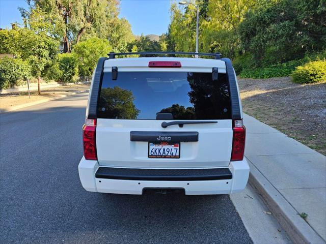 used 2009 Jeep Commander car, priced at $12,895