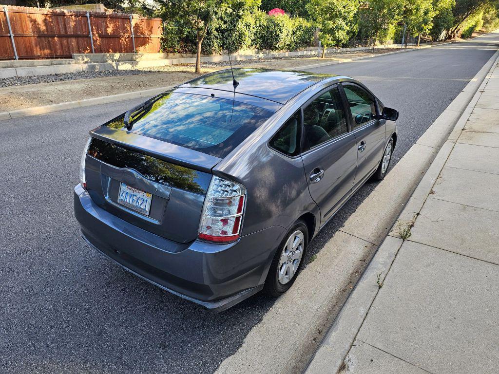 used 2007 Toyota Prius car, priced at $7,999