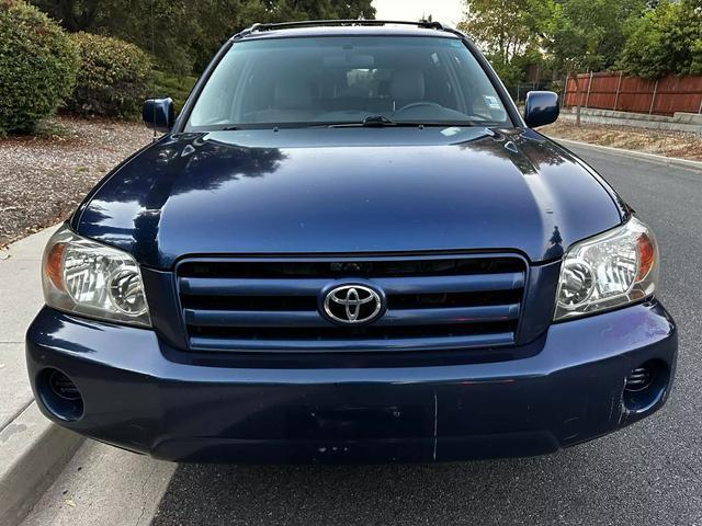 used 2004 Toyota Highlander car, priced at $7,995