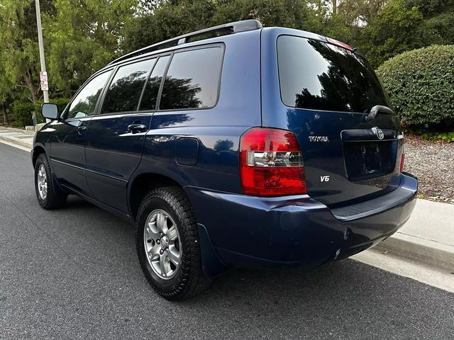 used 2004 Toyota Highlander car, priced at $7,995