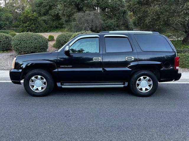 used 2004 Cadillac Escalade car, priced at $6,899